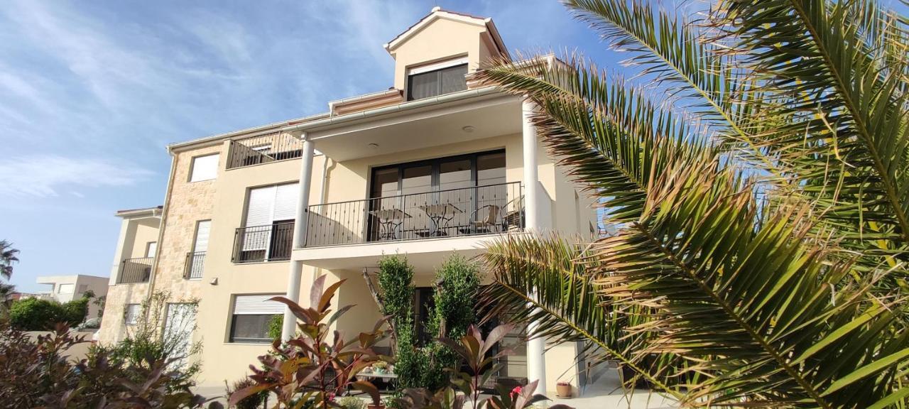 Appartments Akrapovic فرسي المظهر الخارجي الصورة