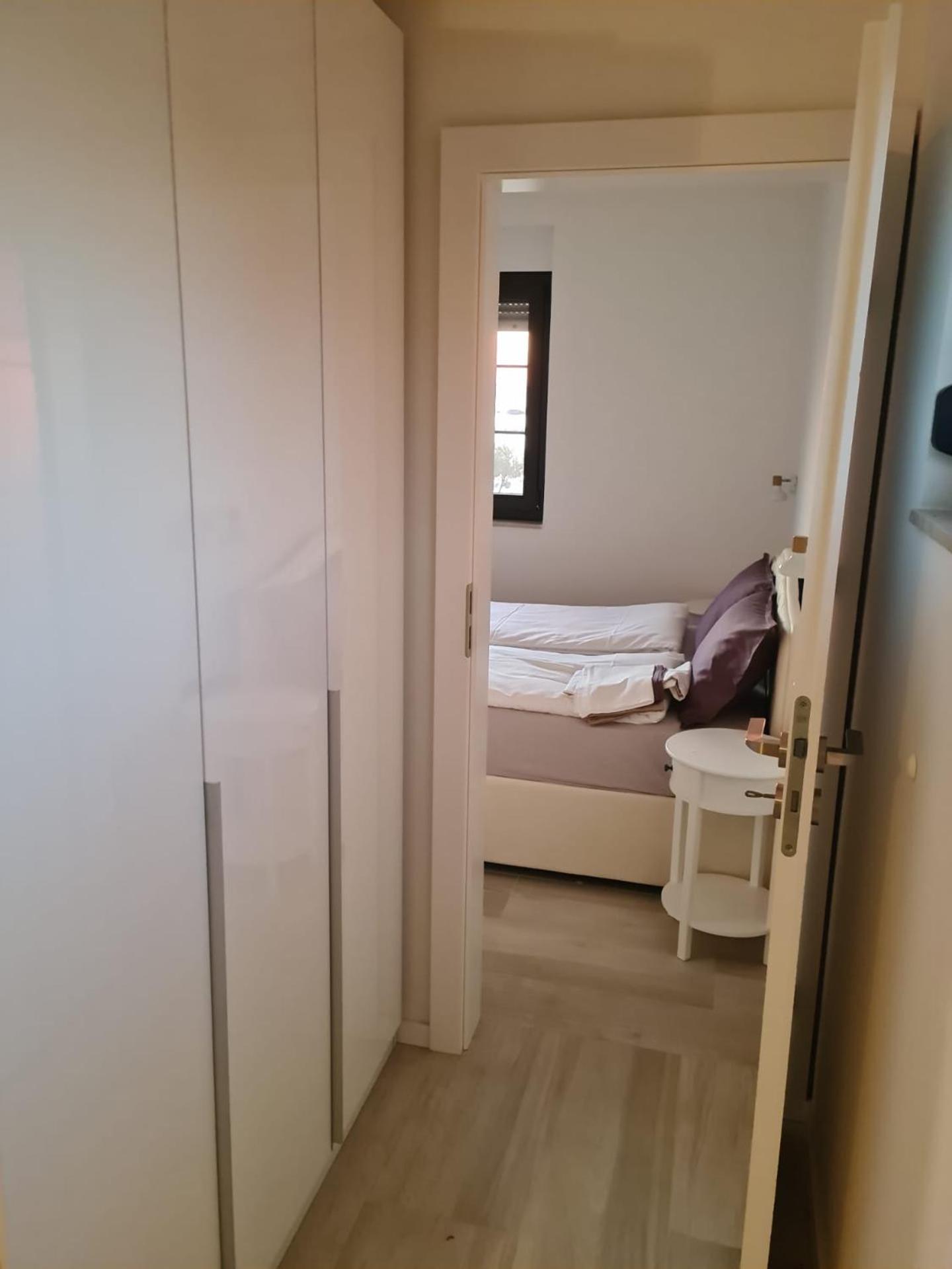 Appartments Akrapovic فرسي الغرفة الصورة