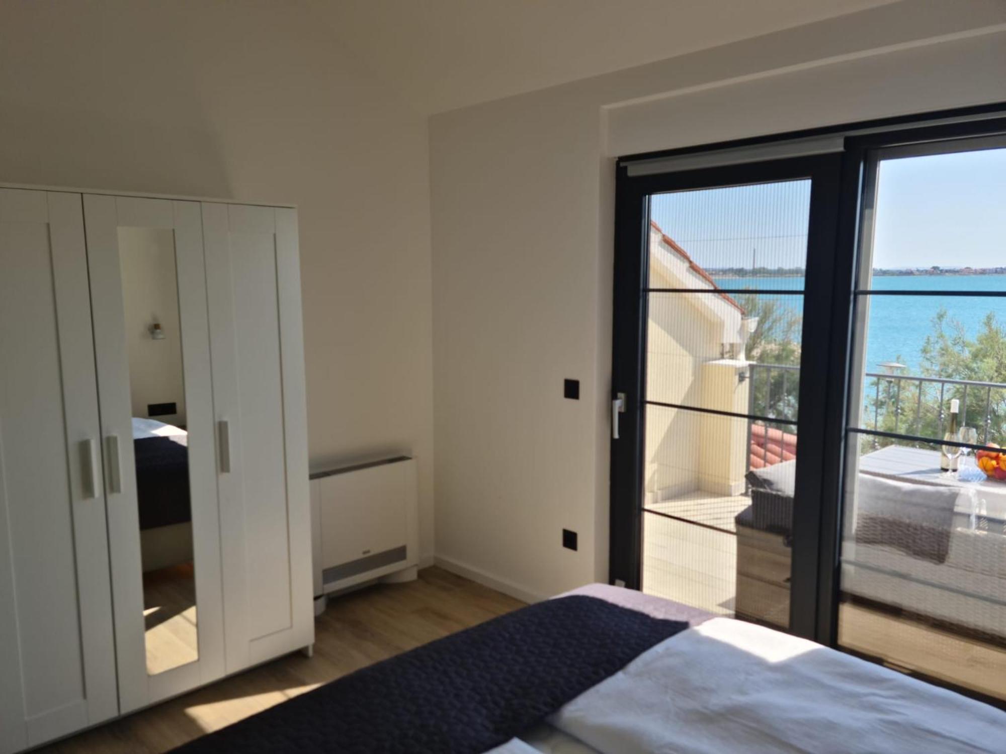 Appartments Akrapovic فرسي الغرفة الصورة